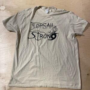 Gildan Cream Graphic Tee Topsail Strong XL (NI)